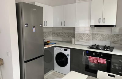 Location d’un studio accueillant avec balcon, secteur 6, Chiajna, Bucarest, Roumanie